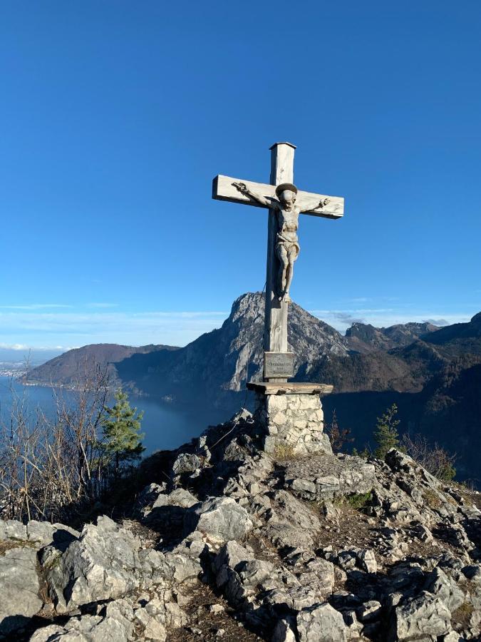 Bergglueck - Gemuetliches Appartement Am Traunsee อัลท์มุนสเตอร์ ภายนอก รูปภาพ