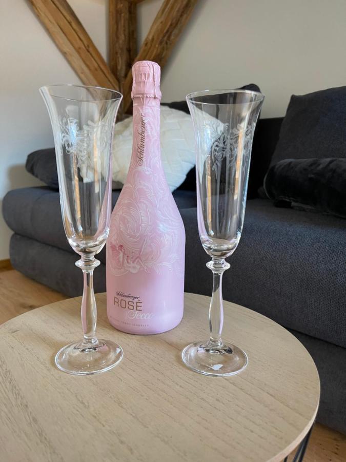 Bergglueck - Gemuetliches Appartement Am Traunsee อัลท์มุนสเตอร์ ภายนอก รูปภาพ
