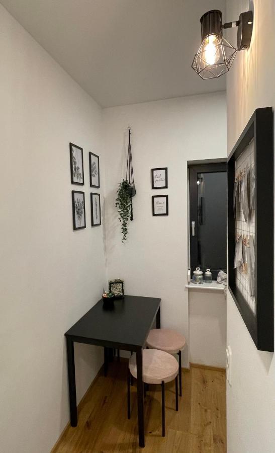 Bergglueck - Gemuetliches Appartement Am Traunsee อัลท์มุนสเตอร์ ภายนอก รูปภาพ