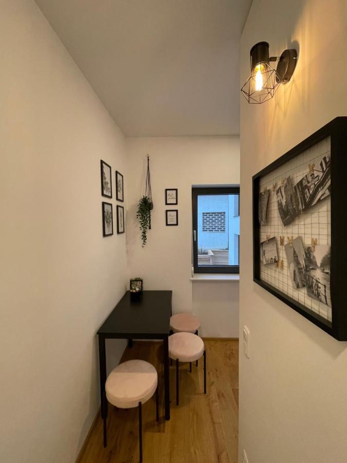 Bergglueck - Gemuetliches Appartement Am Traunsee อัลท์มุนสเตอร์ ภายนอก รูปภาพ